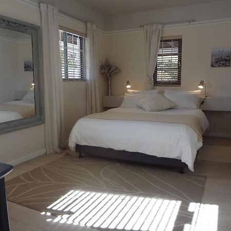วอล์คเกอร์ เบย์ แมเนอร์ Hotel เฮอร์มานุส ห้อง รูปภาพ